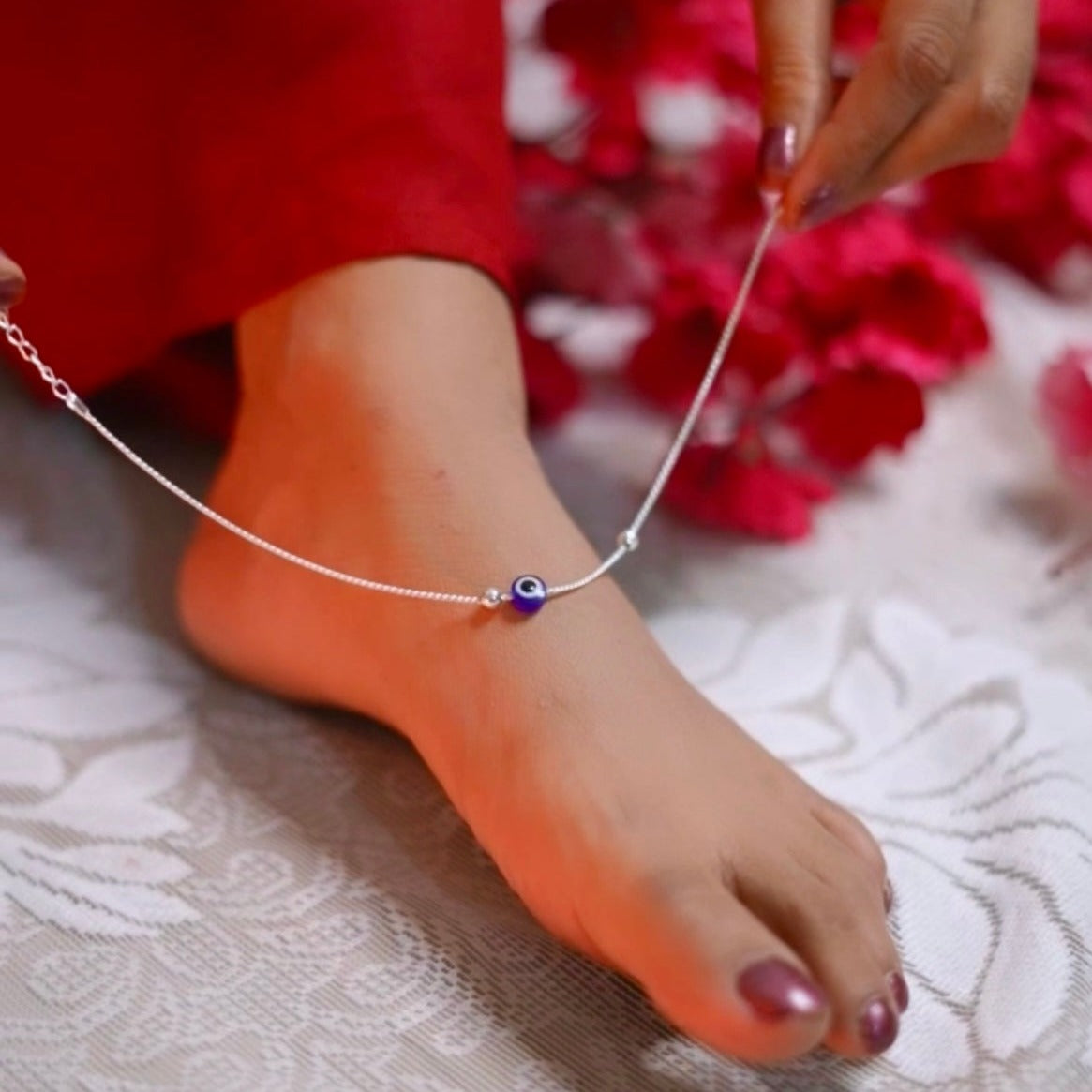 MOVALBLE EVIL EYE 92.5 STERLING SILVER BALL ANKLET