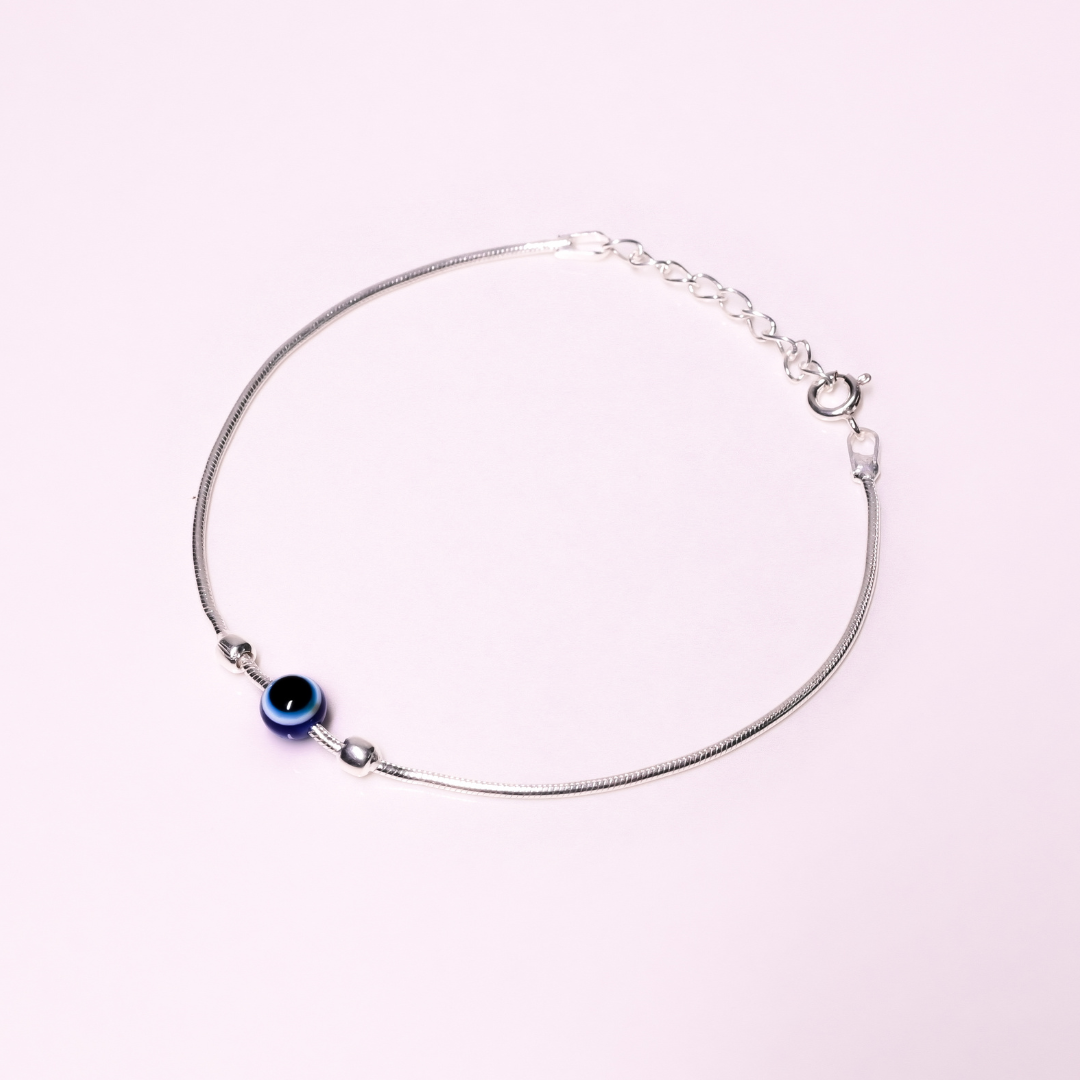 GORGEOUS EVIL EYE BRACLET