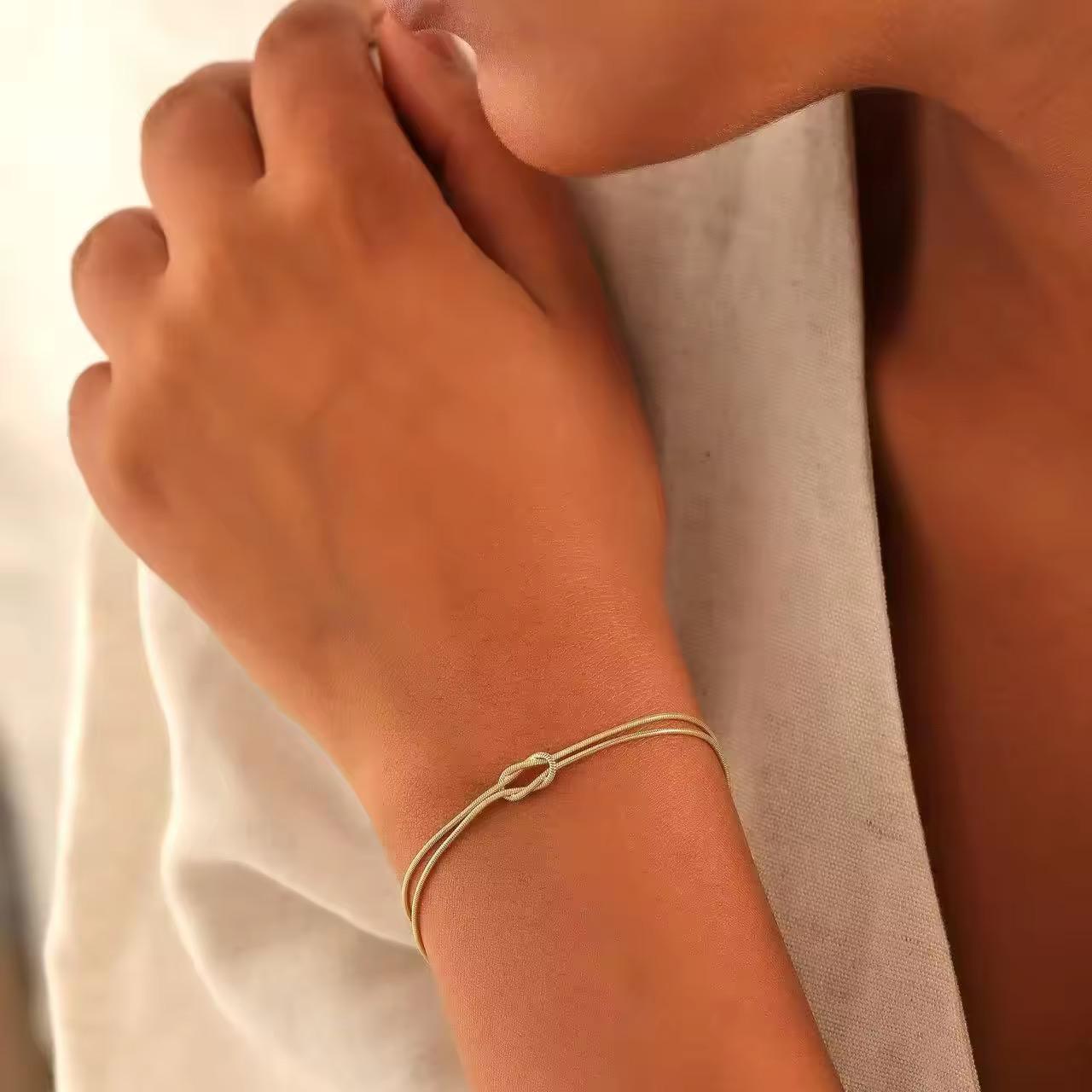 Stylish Minimalist Sterling Silver 92.5 New Infinity Love Knot Couple Bracelet