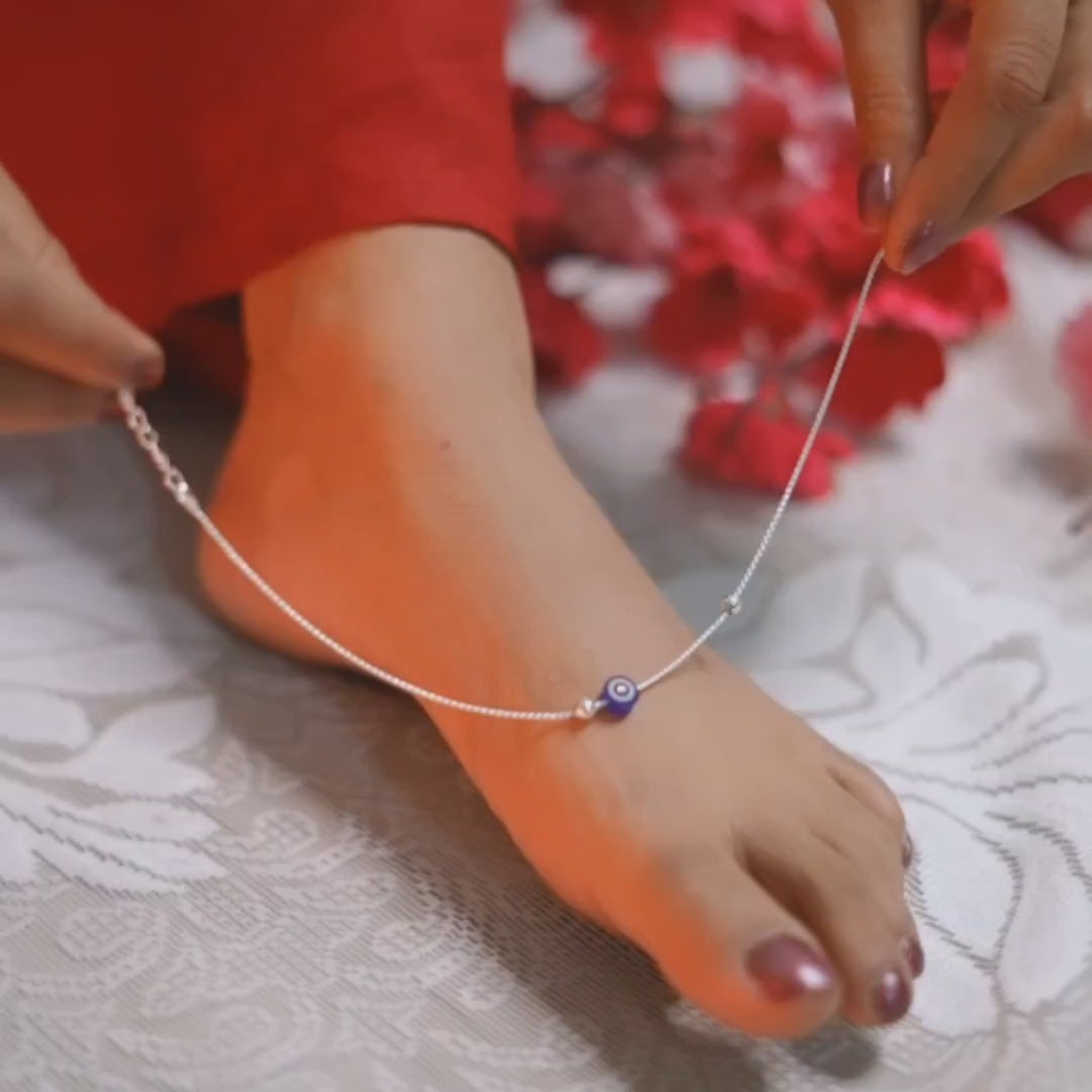Am I too old to wear an anklet and what will people think? – Desiderate PTY  LTD