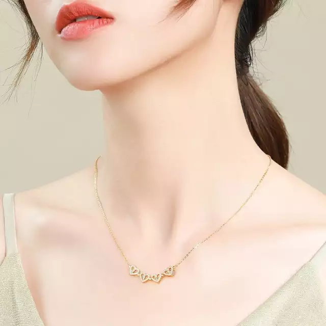 Magnetic Heart Girl Four Leaf Clover Double-Sided Heart Shaped Necklace for Women