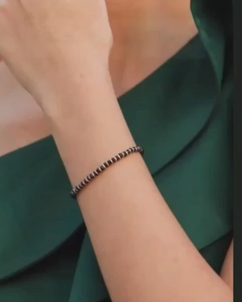 HALLMARKED BLACK BEADS 92.5 STERLING SILVER BRACLET