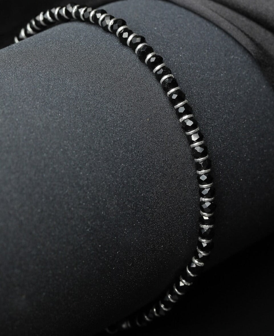 HALLMARKED BLACK BEADS 92.5 STERLING SILVER BRACLET